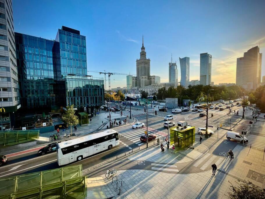 Super Square Metro X2 Fast Wifi 55'Tv Netflix Hbo Appletv+ Amazontv Apartment Warsaw Exterior photo