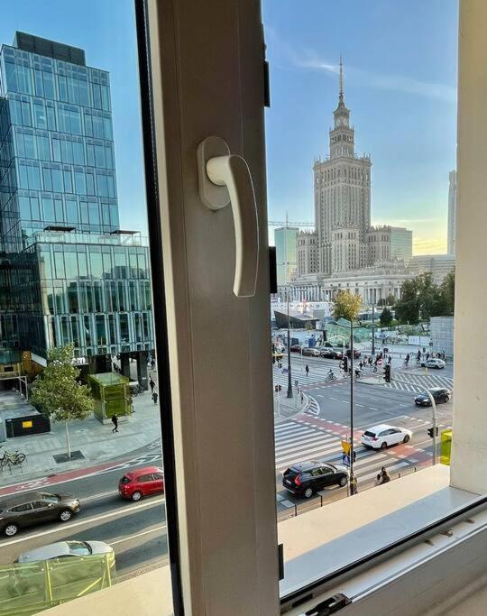 Super Square Metro X2 Fast Wifi 55'Tv Netflix Hbo Appletv+ Amazontv Apartment Warsaw Exterior photo